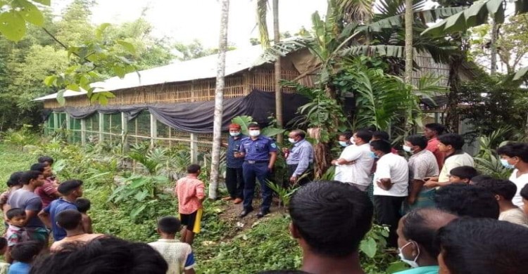 লালমনিরহাটের হাতীবান্ধার একটি খামারে শিয়ালকে মারতে গিয়ে নিজেই মারা পড়লো এক খামারী