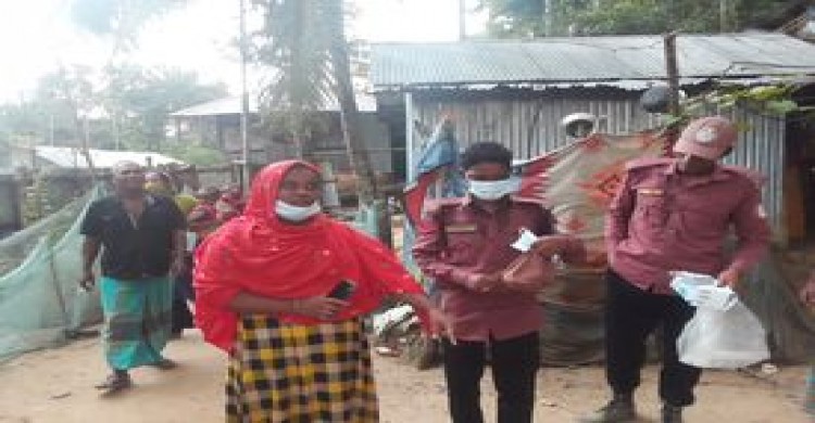 খাগড়াছড়িতে করোনা সচেতনতায় হিল ভিডিপির মাস্ক ও সাবান বিতরণ