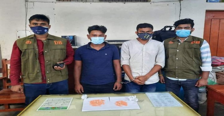 সিরাজগঞ্জে ৫০০  পিচ ইয়াবা ট্যাবলেট সহ ২জন মাদক ব্যবসায়ী আটক