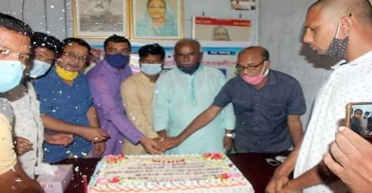 পলাশবাড়ীতে স্বেচ্ছাবেবক লীগের ২৭তম প্রতিষ্ঠাবার্ষিকী পালিত