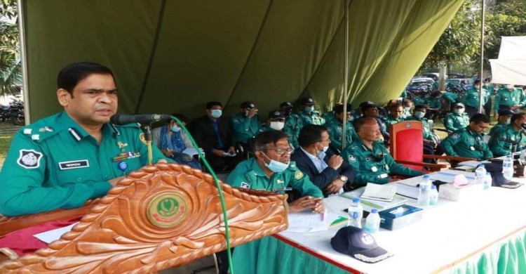 রাজশাহীতে ইউপি নির্বাচন সুষ্ঠু, শান্তিপূর্ণভাবে অনুষ্ঠানের লক্ষে আরএমপি'র আইন শৃঙ্খলা নিয়ন্ত্রণে ব্রিফিং প্যারেড