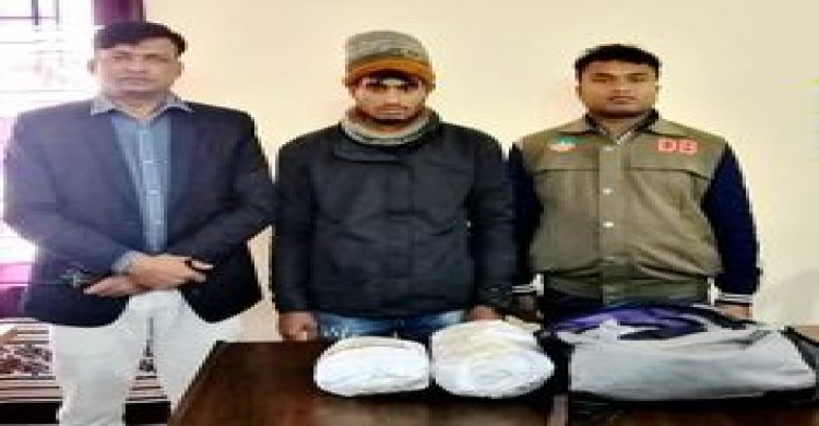 রংপুরে ডিবির অভিযানে মাদক ব্যবসায়ী আটক